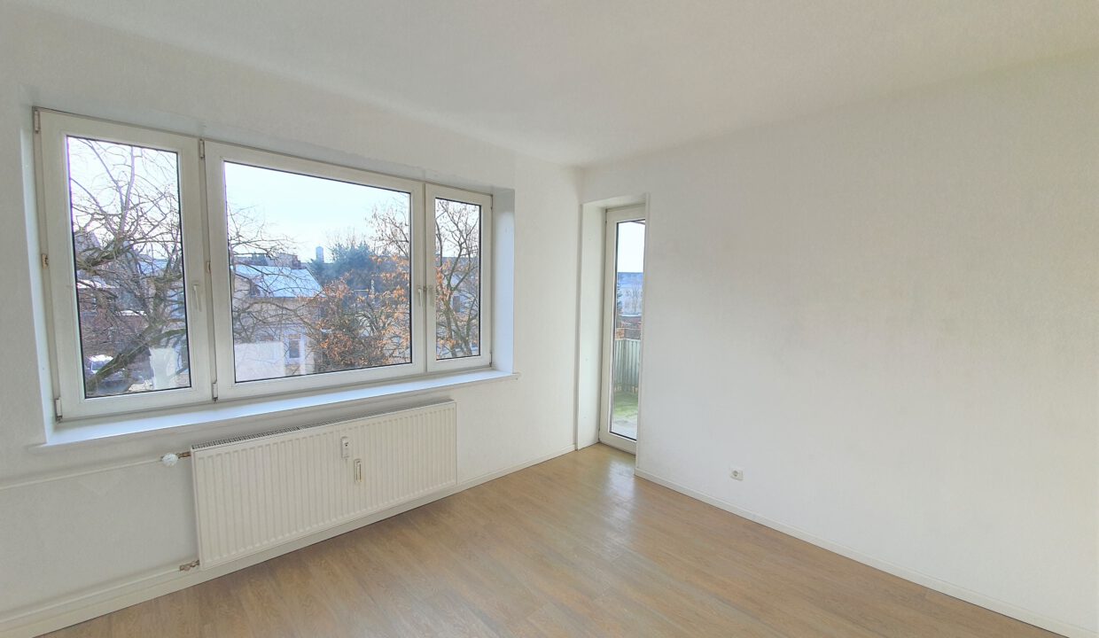 Zimmer_gross_Balkon